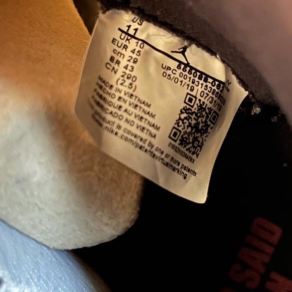 Jordan 1 “bloodline” - Picture 7 of 9